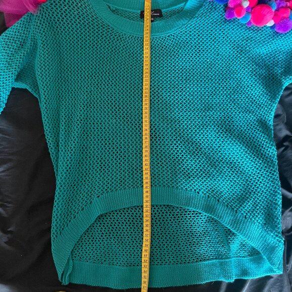 Dolman Sleeve Sweater with DIY pom-poms and tulle ruffle - Picture 7 of 9